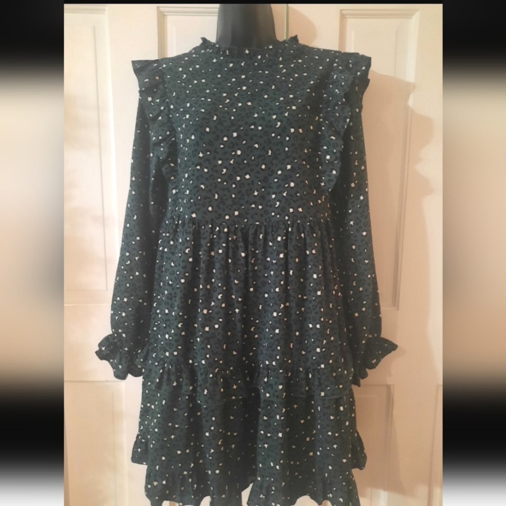 Woman's Cheetah Print Dress - Woman's Size: small -Color: green & black